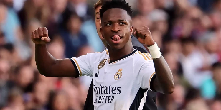 Vinícius podría esperar al Mundial para definir su futuro