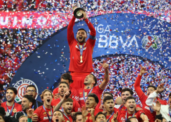 Toluca festeja el bicampeonato tras ganar 9-8 en penales ante Tigres en el Apertura 2025