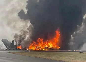 Accidente aéreo en aeropuerto de Carolina del Norte deja varias víctimas