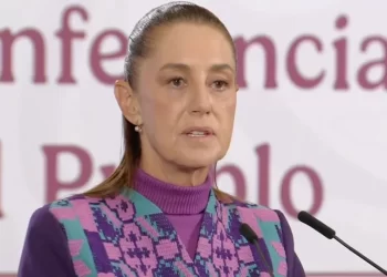 Sheinbaum anuncia ajuste del 13% al salario mínimo para 2026