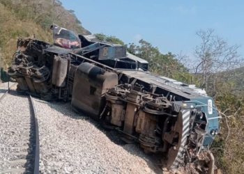 Semar reporta 13 fallecidos y 98 heridos tras descarrilamiento del Tren Interoceánico en Oaxaca
