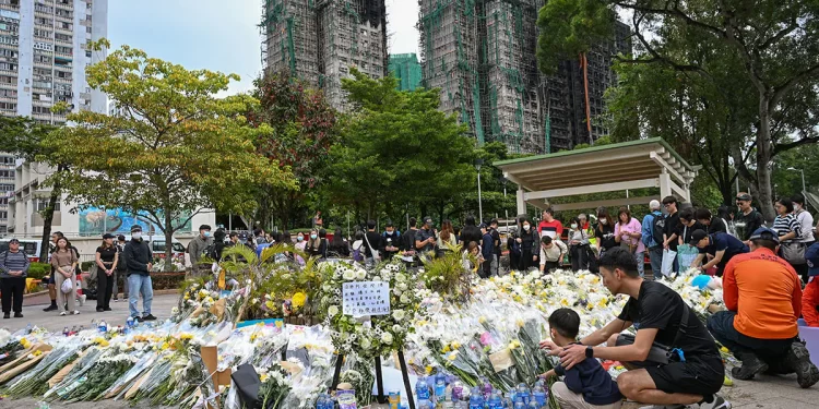 El incendio en Hong Kong deja 159 muertos, incluido un bebé de apenas un año