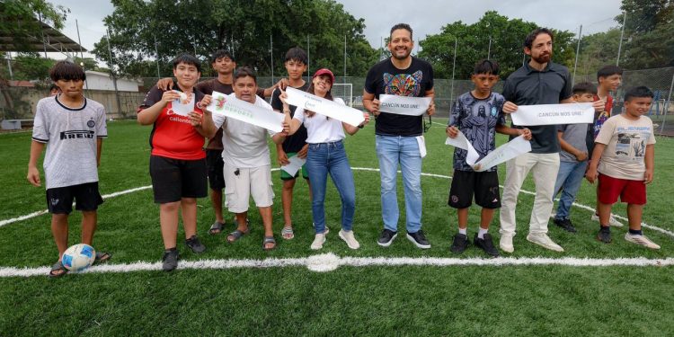 Ana Paty Peralta avanza en la rehabilitación de espacios deportivos