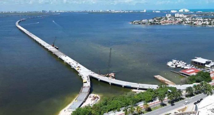 Anuncian reforzamiento del Puente Nichupté antes de inaugurarse