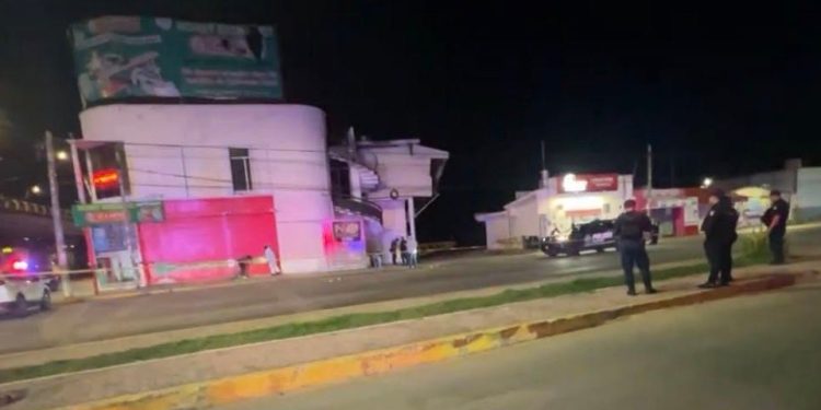Ataque armado en bar “No Name” deja un lesionado en Playa del Carmen