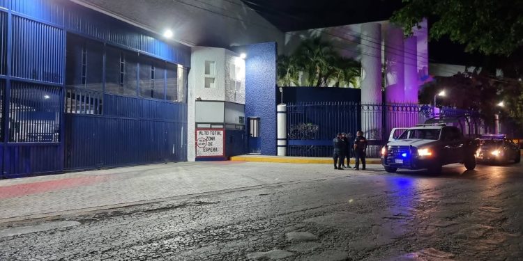 Atacan a balazos bodega de Grupo Modelo en Cancún