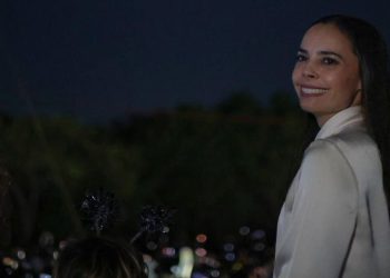 Celebra Ana Paty Peralta la llegada del Año Nuevo junto a miles de cancunenses y visitantes
