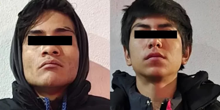 Vecinos detienen a dos jóvenes tras asalto en Iztapalapa | VIDEO