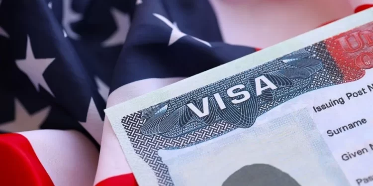 Estados Unidos suspende la emisión de visas a 75 países, incluidos Brasil y Rusia