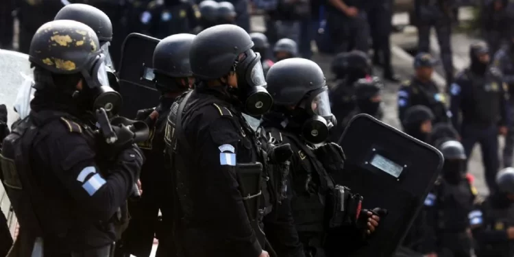Declaran estado de sitio en Guatemala y suspenden clases por ola de violencia