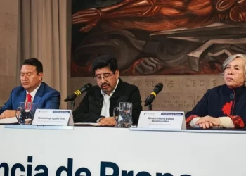 “Tenían fallas mecánicas”: Hugo Aguilar intenta justificar la renovación de camionetas