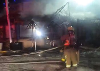 Restaurante La Palapita: Bomberos sofocan incendio en la avenida Kabah