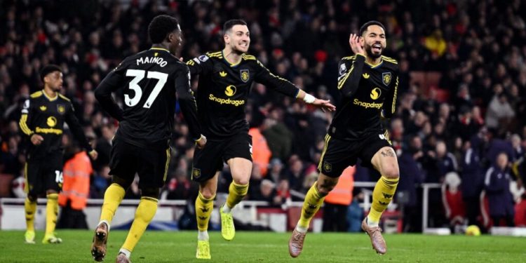 Manchester United derrota al Arsenal en el Emirates