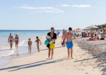 Destinos de Quintana Roo registran baja turística del 3.5% en 2025