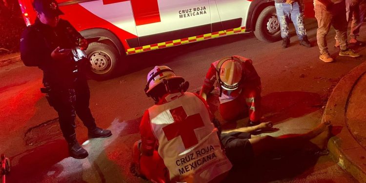 Vecinos del fraccionamiento Sacbé golpean a presuntos ladrones en Cancún