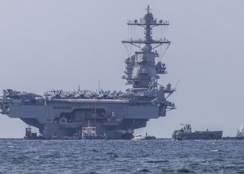 Ejército de EU listo para atacar Irán; Trump aún evalúa decisión