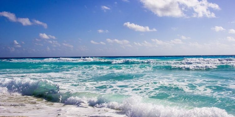 Clima en Cancún 20 de febrero: pronostican calor y fuerte oleaje