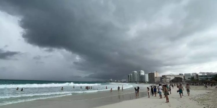 Clima en Cancún viernes 6 de febrero: ambiente fresco y cielo parcialmente nublado