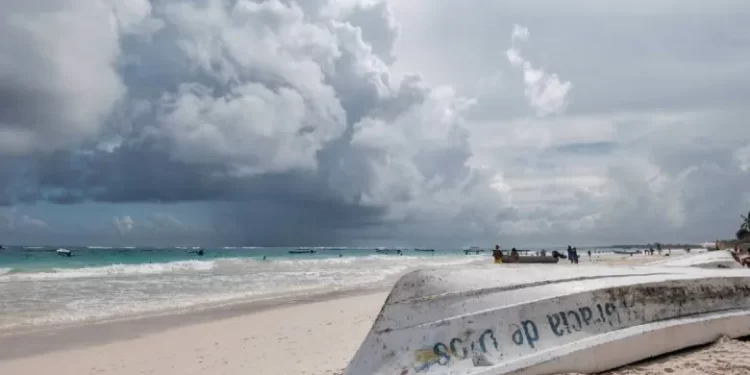 Clima en Cancún hoy 24 de febrero: ambiente fresco y cielo medio nublado
