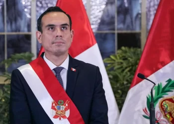 Perú elegirá a su nuevo presidente tras la salida de José Jerí
