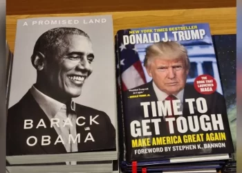Trump elimina video racista sobre los Obama tras ola de críticas