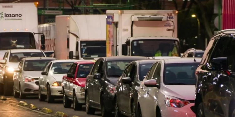 Doble Hoy No Circula en CDMX por contingencia ambiental