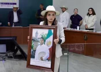 IEM exige retirar videos de Noroña contra Grecia Quiroz