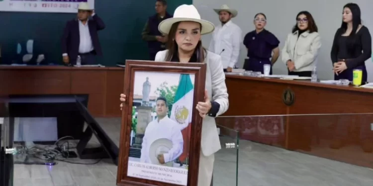 IEM exige retirar videos de Noroña contra Grecia Quiroz