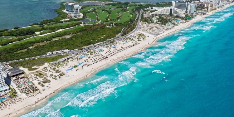 Cancún se diversifica para impulsar el bienestar de la ciudadanía: Ana Paty Peralta