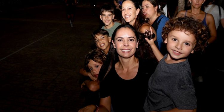 Ana Paty Peralta destaca la combinación de deporte y turismo en Hyrox Cancún 2026