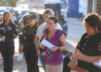 Ana Paty Peralta continúa fortaleciendo la cercanía con la comunidad
