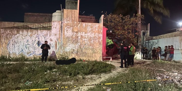 Encuentran a un hombre sin vida en la región 247 de Cancún
