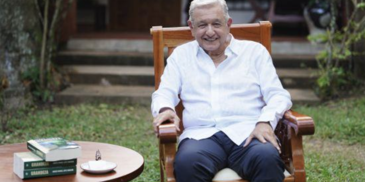 AMLO reaparece en redes y pide donaciones para Cuba