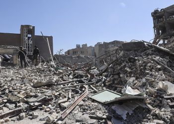 EEUU e Israel bombardean Teherán; Irán intensifica ofensiva regional