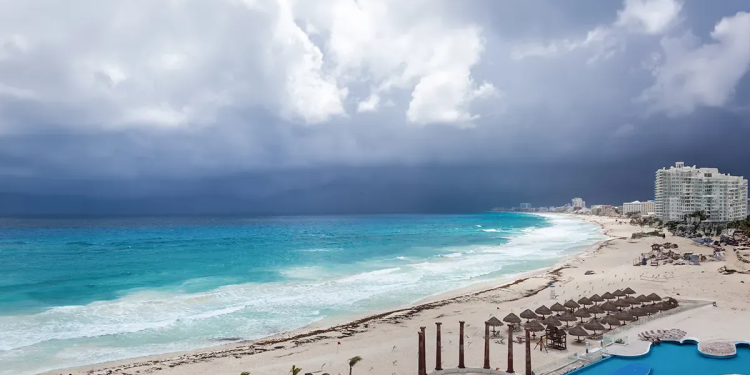 Clima en Cancún este martes 10 de marzo: lluvias aisladas y tarde calurosa