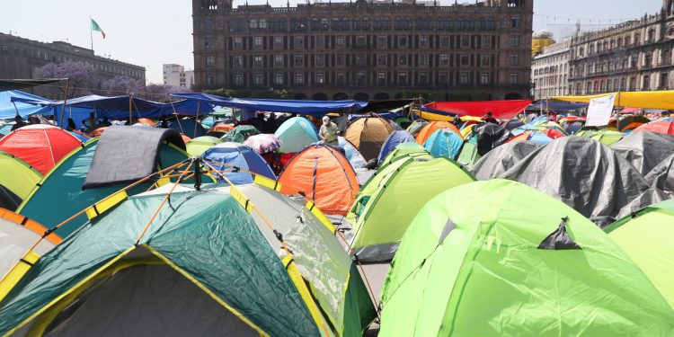 CNTE cierra su paro de 72 horas con dos movilizaciones en la Ciudad de México este viernes