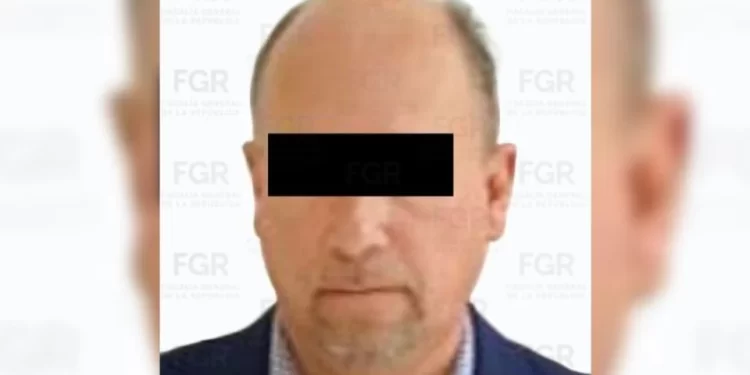 Vinculan a proceso y dictan prisión preventiva a contador de Emilio Lozoya