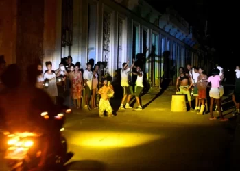 Cuba enfrenta sismo de magnitud 6 en plena crisis eléctrica que mantiene a la isla a oscuras