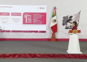 Sheinbaum presenta “plan B” electoral: propone tope salarial en el INE y recortes a institutos estatales
