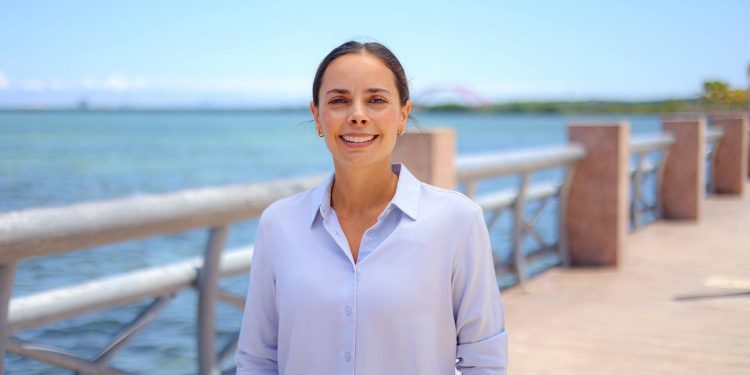 Ana Paty Peralta suma a Cancún al Circuito Nacional de Festivales por la Paz