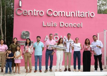 Refrendan Ana Paty Peralta y Mara Lezama compromiso con centro comunitario en la SM 246