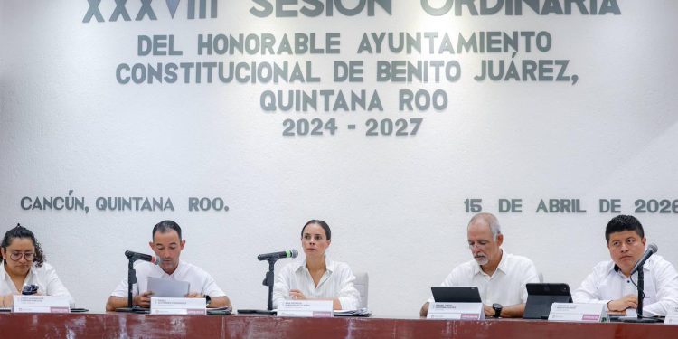 Cancún da un paso firme hacia transporte digno: Ana Paty Peralta