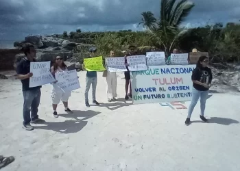 Convocan a bloqueo carretero por acceso a playas libres en Tulum