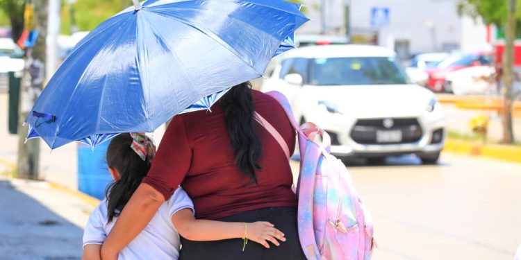 Golpe de calor deja varios casos y una muerte en Q. Roo; piden extremar cuidados