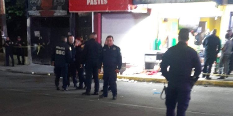 Ataque en taquería de Álvaro Obregón deja cinco heridos y dos detenidos