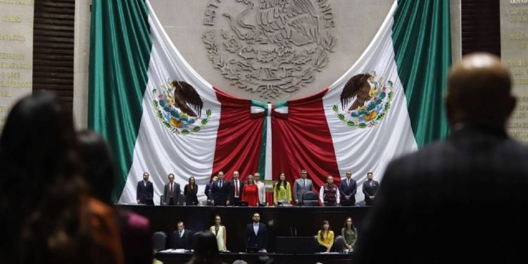 Discusión del “plan B” en San Lázaro: acusaciones, insultos y tensión dominaron la sesión