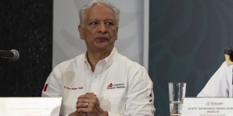 Pemex reconoce fuga en instalaciones como causa del derrame en el Golfo de México