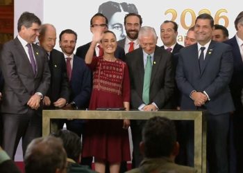 Sheinbaum impulsa acuerdo para fortalecer la industria del acero en México
