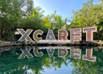 Arremeten contra Xcaret, ahora por su nombre