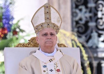 Papa León XIV condena amenaza de Trump contra Irán